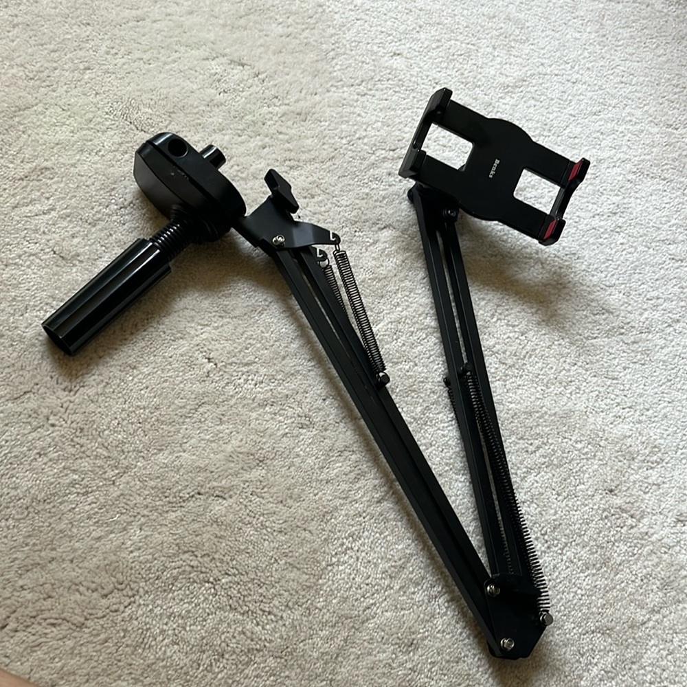 Benks Phone or Tablet iPad flexible arm holder